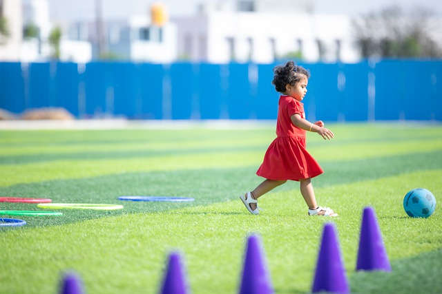 马德兴：有关方面对王洪亮带队0-3巴西不满，却对女足0-8沉默